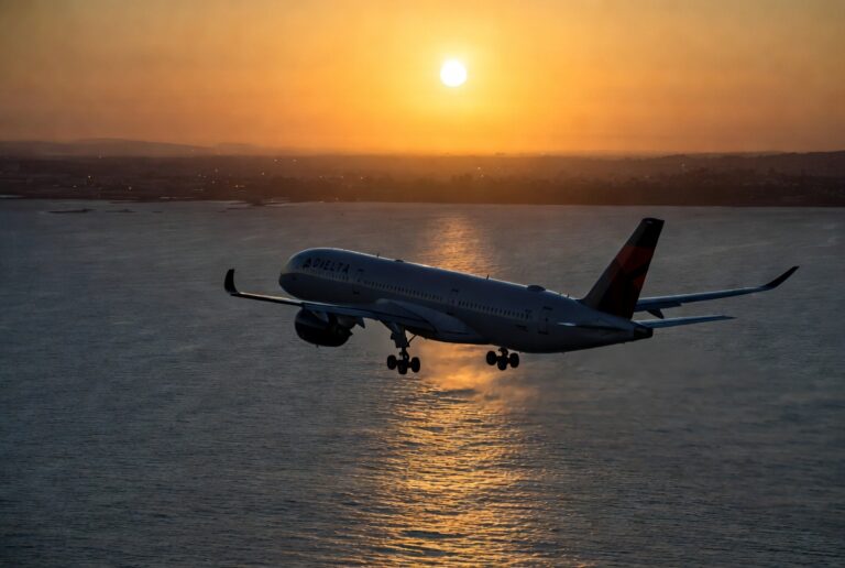 Delta Flight DL275